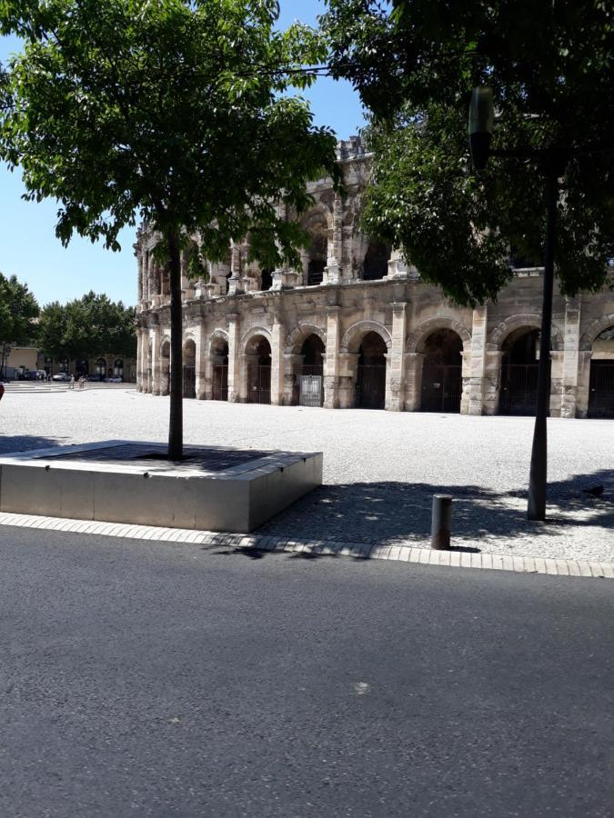 5 Minutes Des Arenes, Parking Gratuit, 6 Couchages Nimes Exterior photo